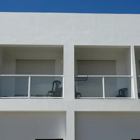 Hospedaria Descansa Pernas