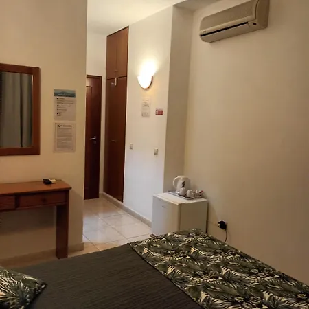 Descansa Pernas 招待所 3*